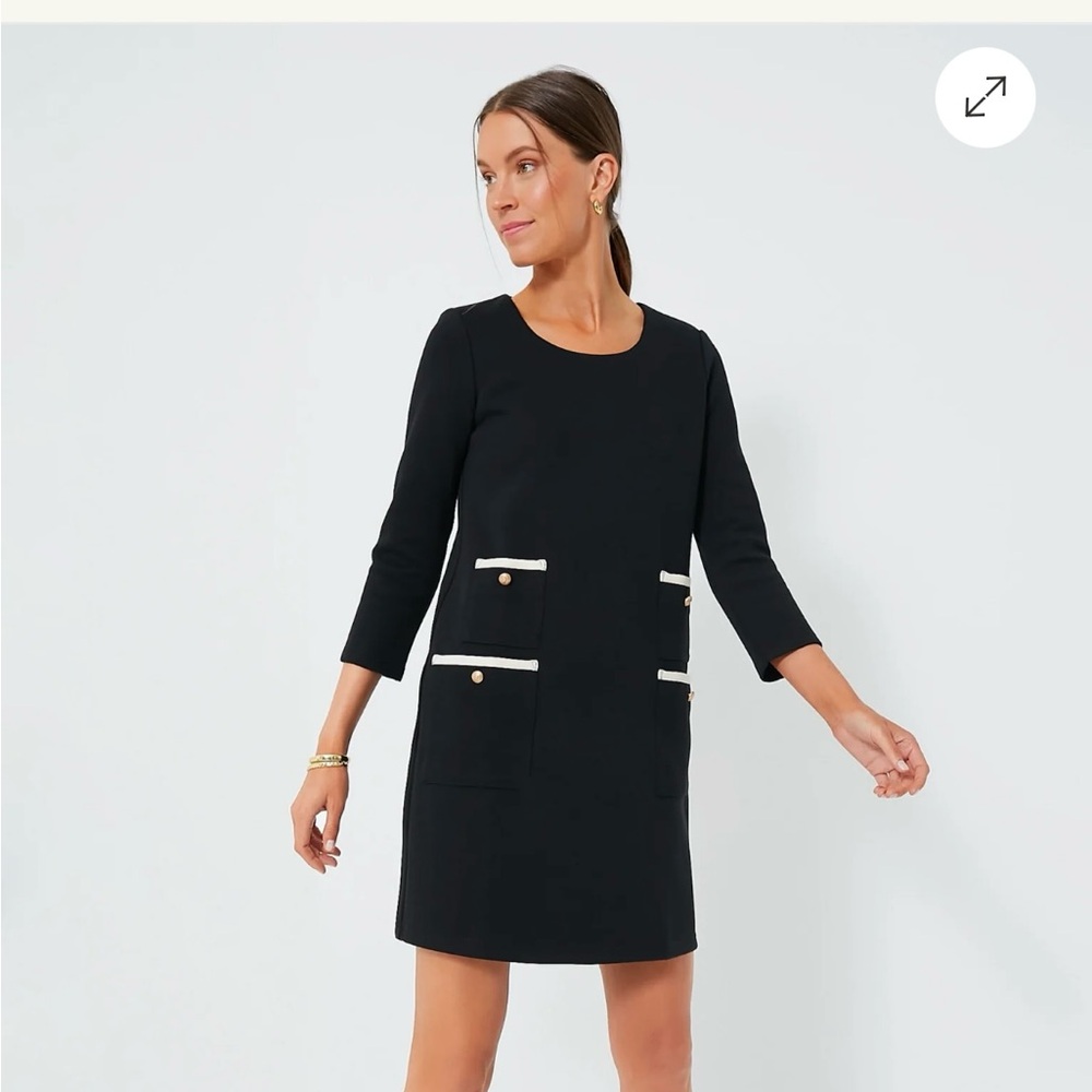 Tuckernuck
Black Francoise Mod Mini Dress